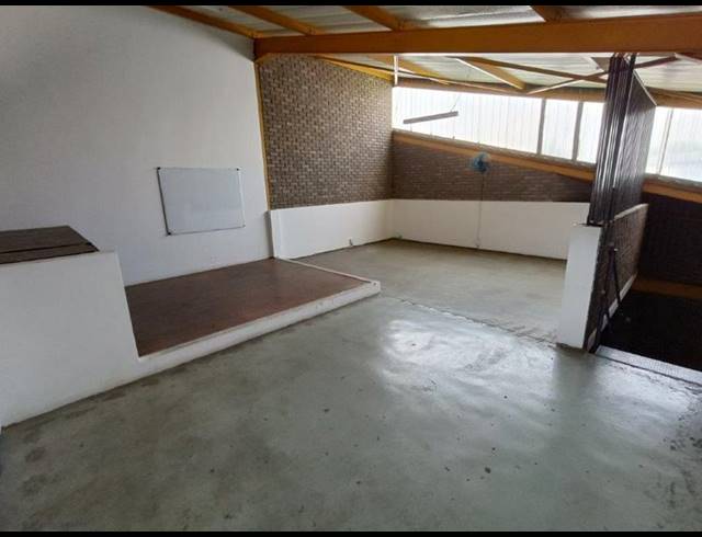 INDUSTRIAL PROPERTY TO RENT IN HALFWAY HOUSE